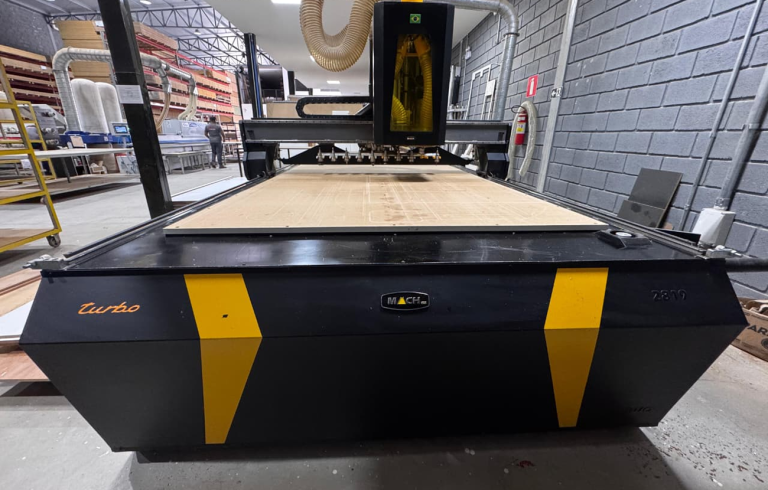 Máquina usinagem - Primeira foto 1